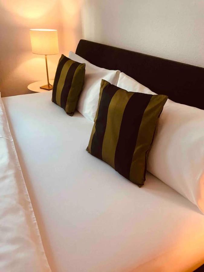 Schoene Grosse Wohnung 2 Schlafzimmer Bis 6 Pax Naehe Stadion Signal Iduna Dortmund Extérieur photo
