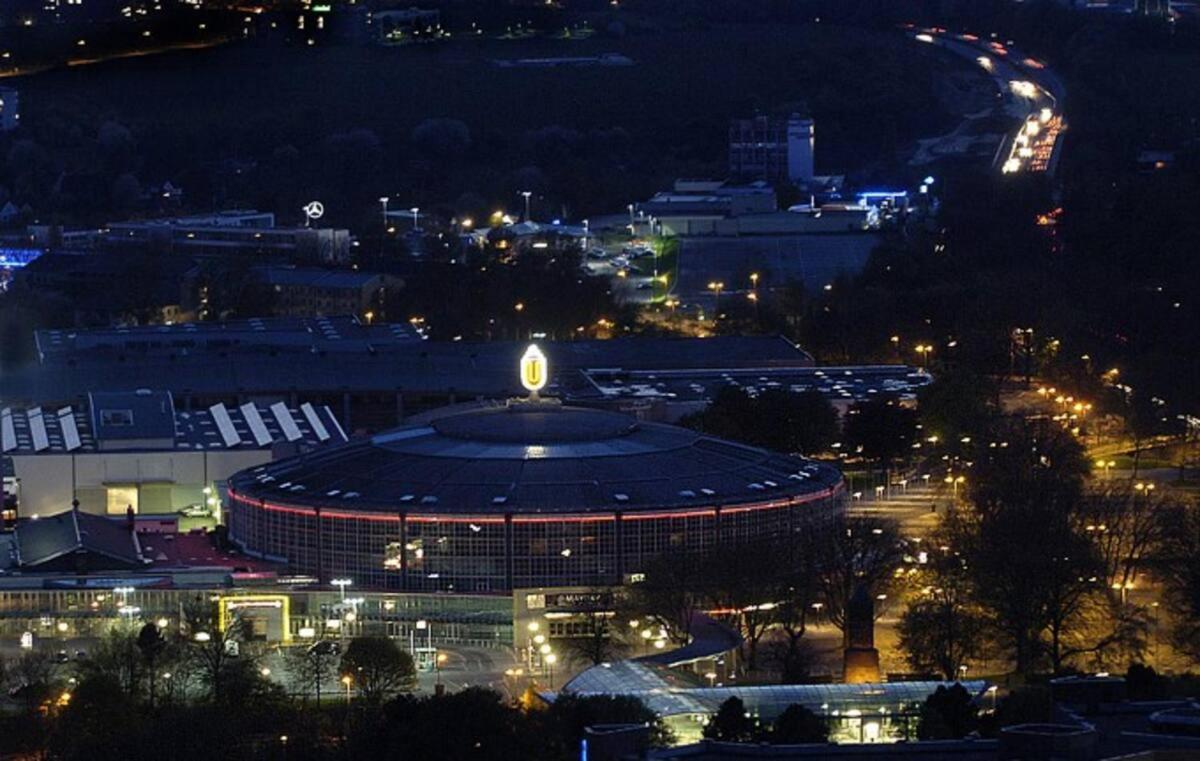 Schoene Grosse Wohnung 2 Schlafzimmer Bis 6 Pax Naehe Stadion Signal Iduna Dortmund Extérieur photo