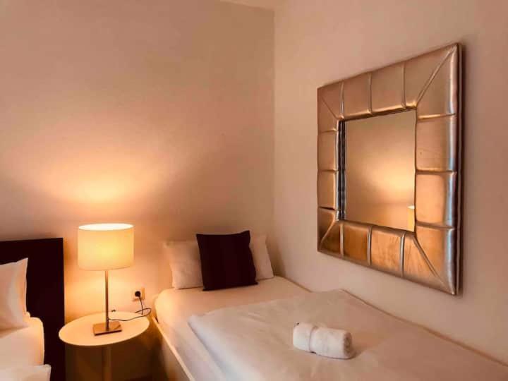 Schoene Grosse Wohnung 2 Schlafzimmer Bis 6 Pax Naehe Stadion Signal Iduna Dortmund Extérieur photo