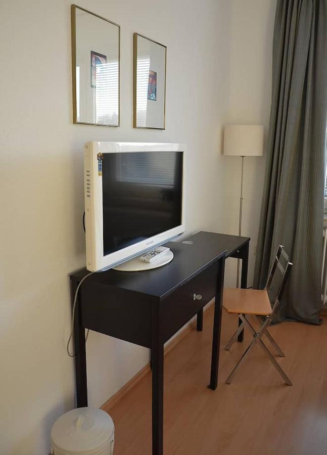 Schoene Grosse Wohnung 2 Schlafzimmer Bis 6 Pax Naehe Stadion Signal Iduna Dortmund Extérieur photo