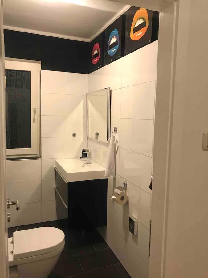 Schoene Grosse Wohnung 2 Schlafzimmer Bis 6 Pax Naehe Stadion Signal Iduna Dortmund Extérieur photo
